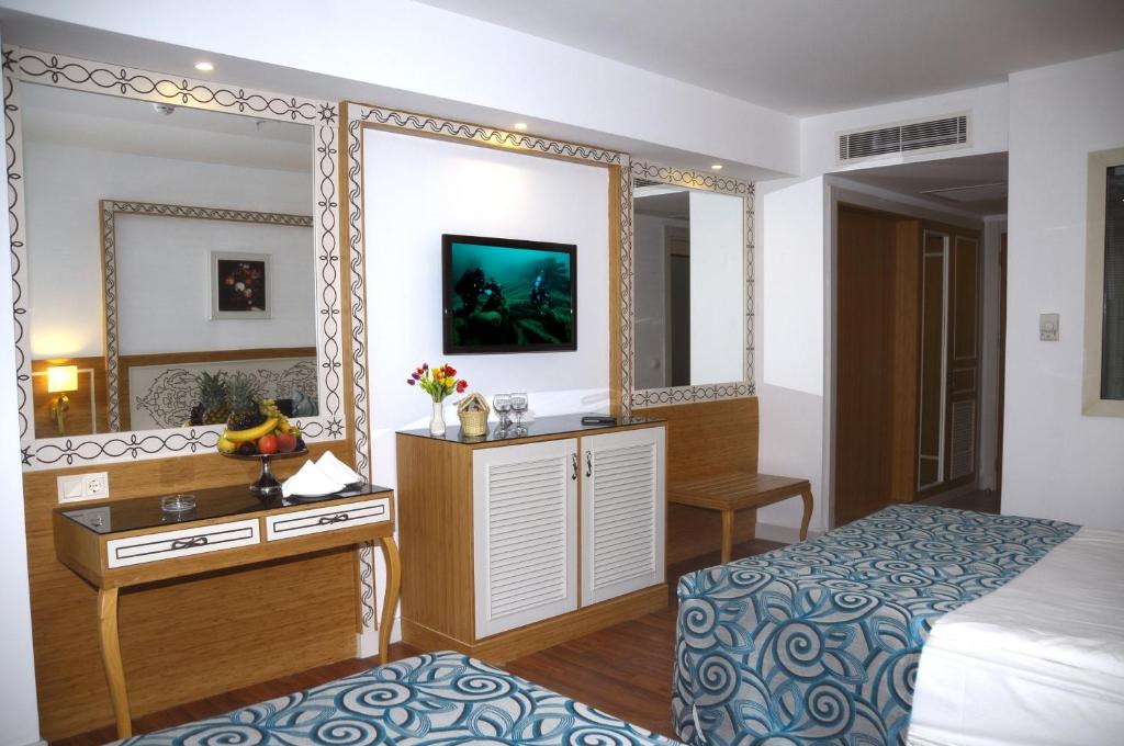 کریستال واتر ورد آنتالیا - Standard Room - استاندارد view