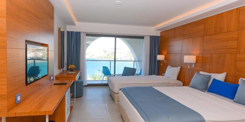 اینفینیتی بای یلکن آکواپارک کوش آداسی - LARGE ROOM SEA VIEW - SEA VIEW view