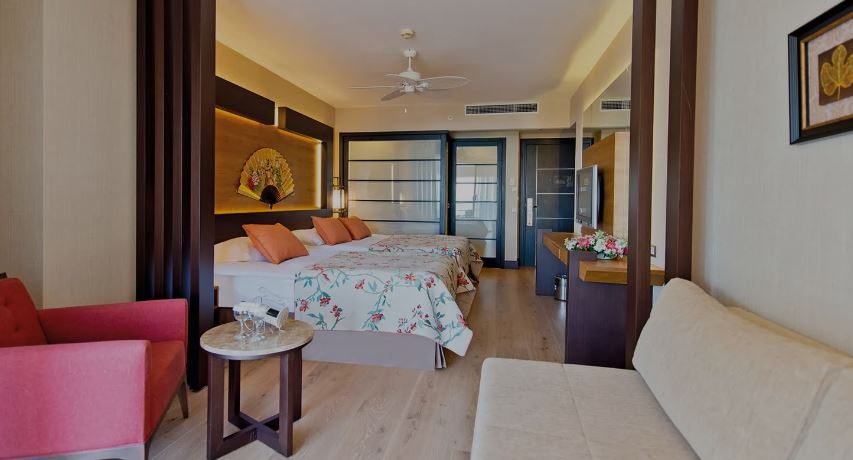 لیمارک لارا دلوکس آنتالیا - Standard Room - Sea View view