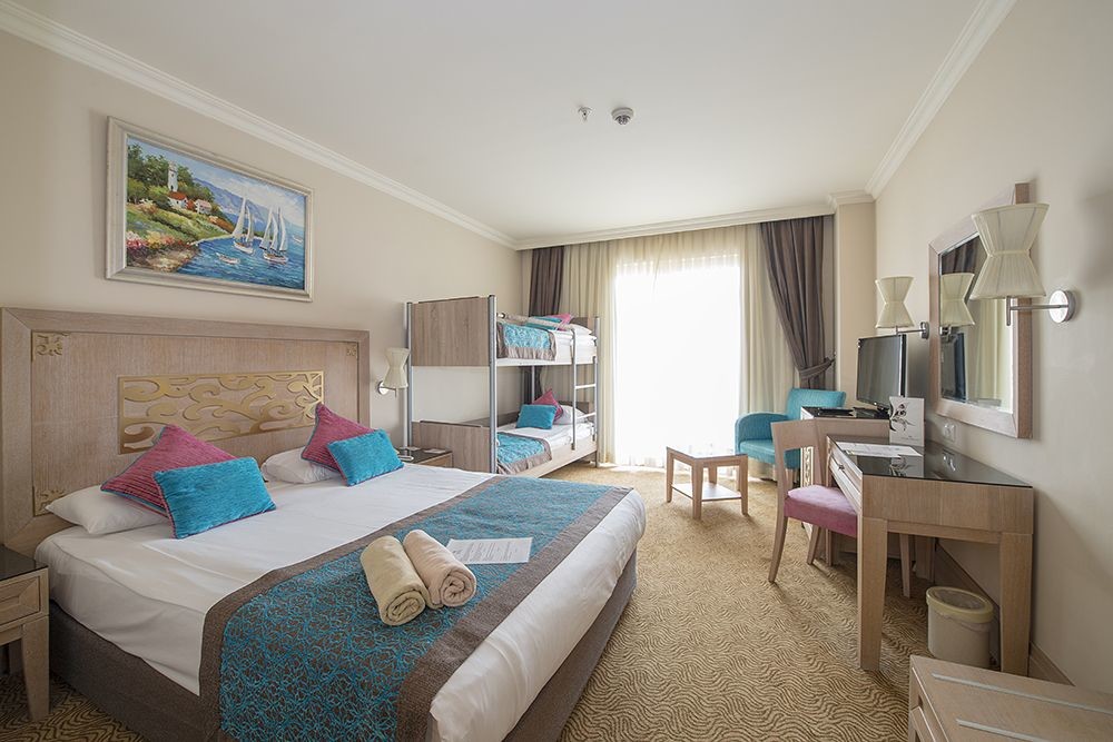 کریستال د لوکس آنتالیا - STANDART ROOM WITH BUNK BED - Sea view view